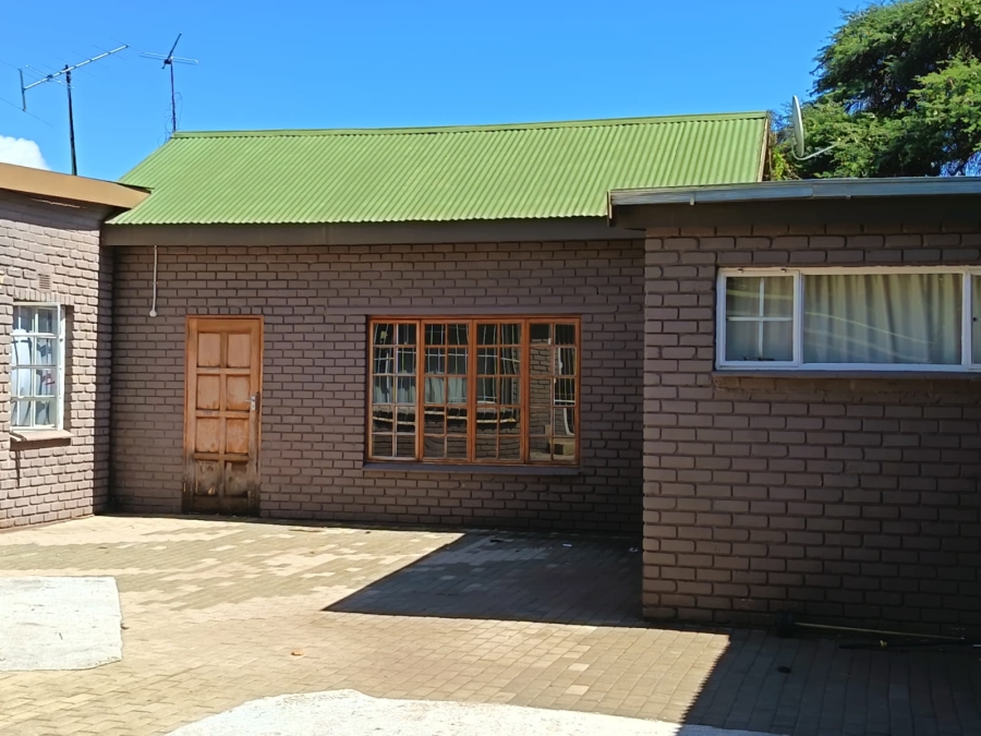 3 Bedroom Property for Sale in Kuruman Northern Cape